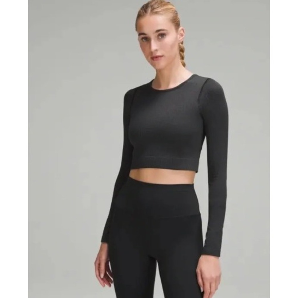 Lululemon Ebb to Street Long Sleeve Crop‎ Top Gray Black Ribbed Size 8
